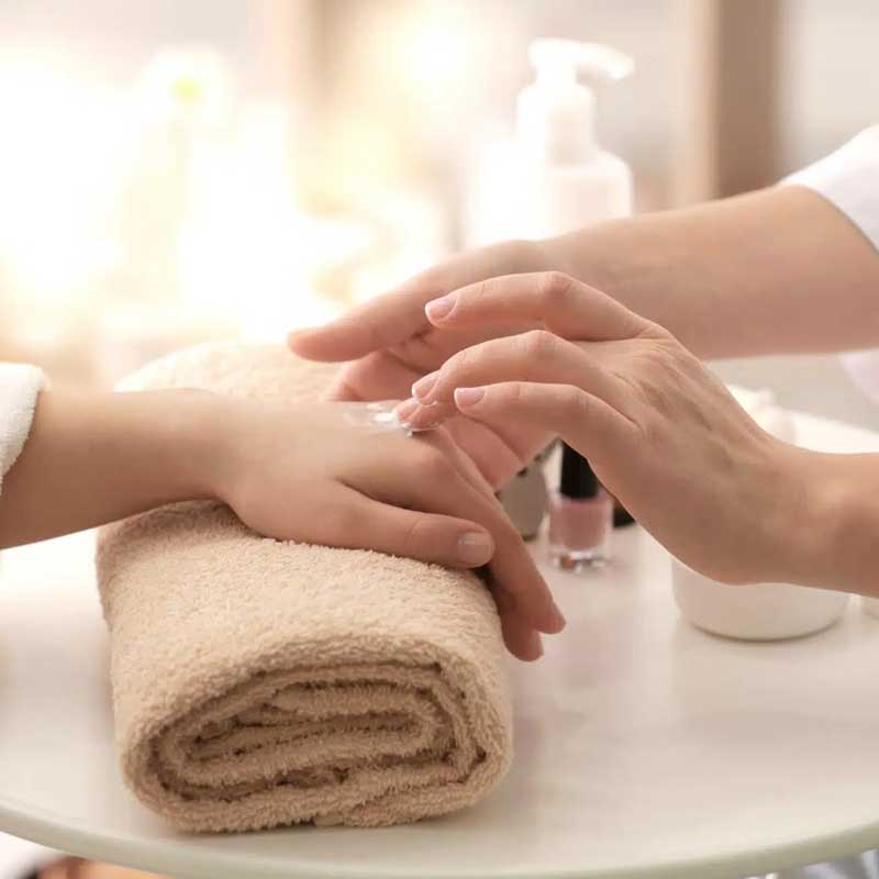Basic Manicure Basic Manicure