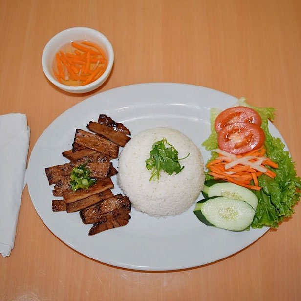 C1. Charbroiled Pork on Steamed Broken Rice